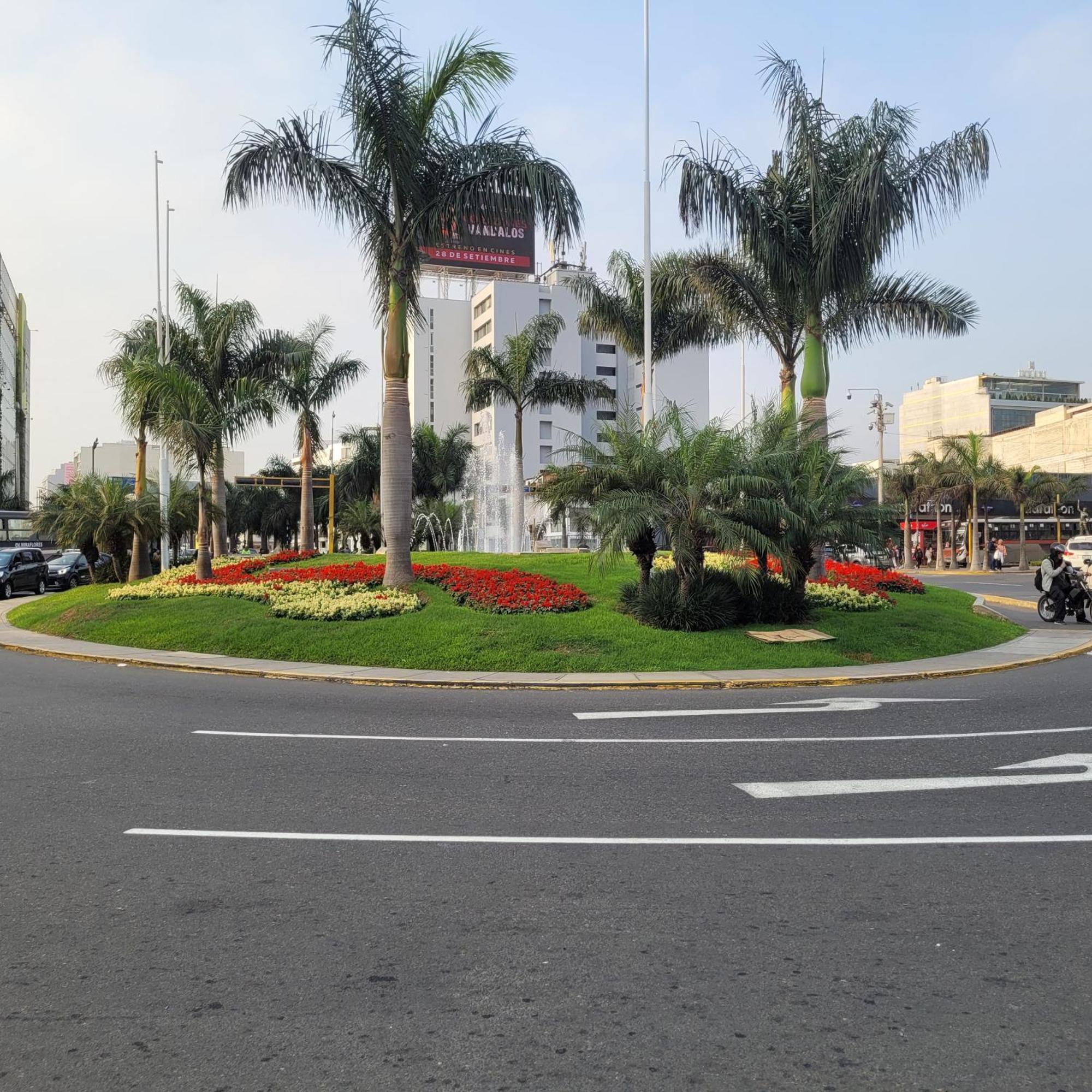 The Guest House 1 At The Booming Center Of Miraflores, Lima - Peru Екстер'єр фото