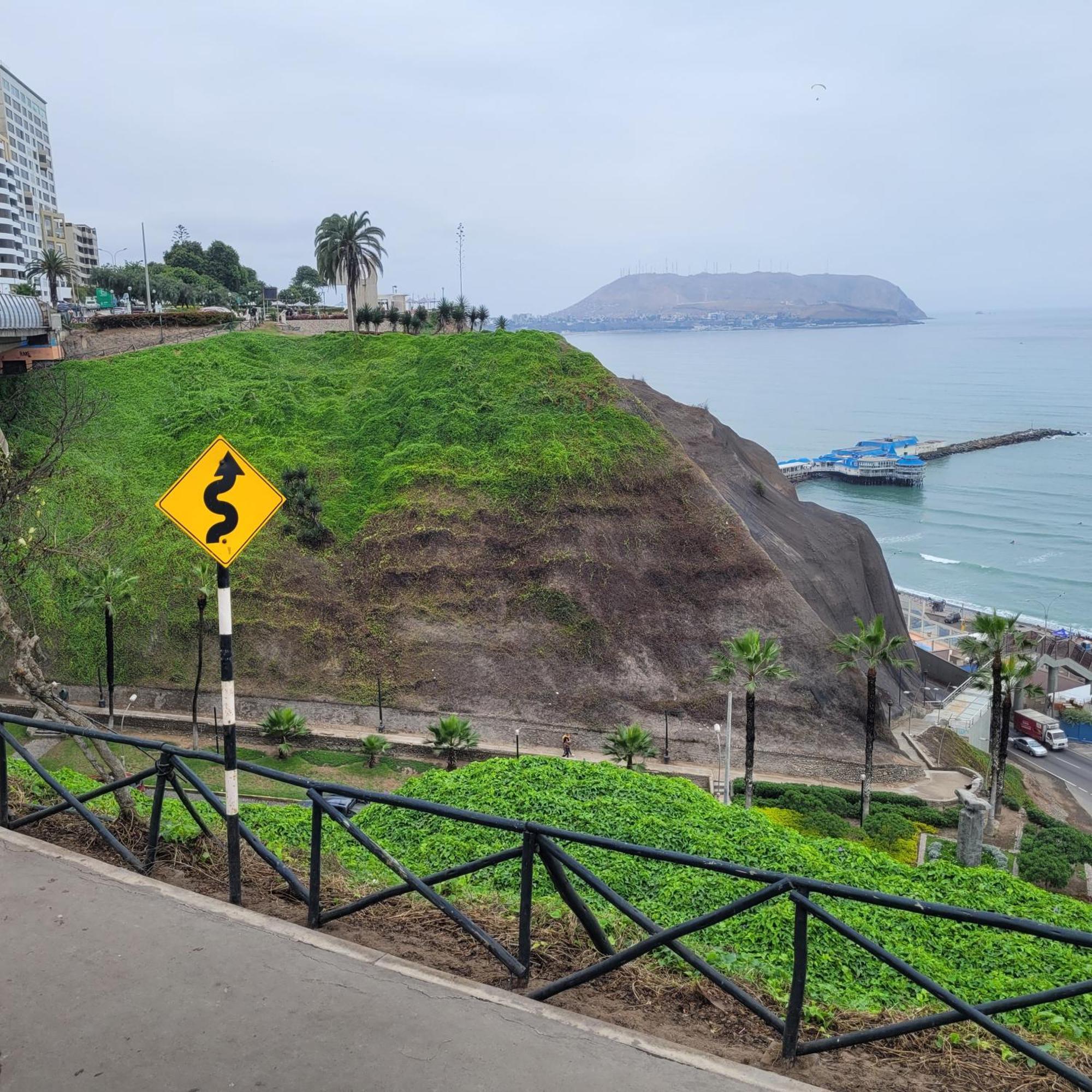 The Guest House 1 At The Booming Center Of Miraflores, Lima - Peru Екстер'єр фото