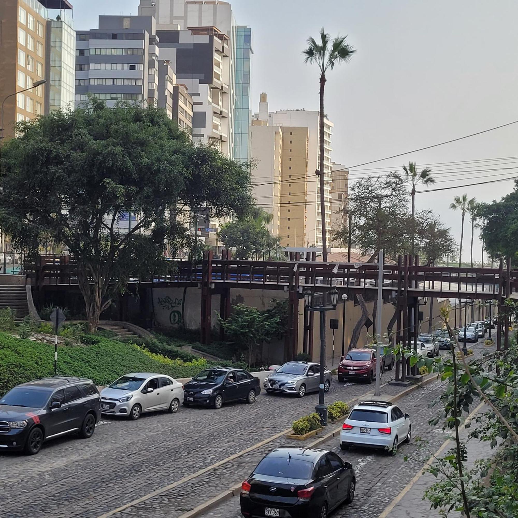 The Guest House 1 At The Booming Center Of Miraflores, Lima - Peru Екстер'єр фото